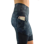 Biker shorts with mesh and pockets in black print