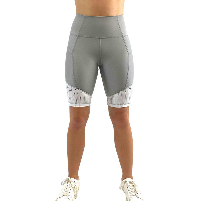 Biker shorts with mesh and pockets in moon grey