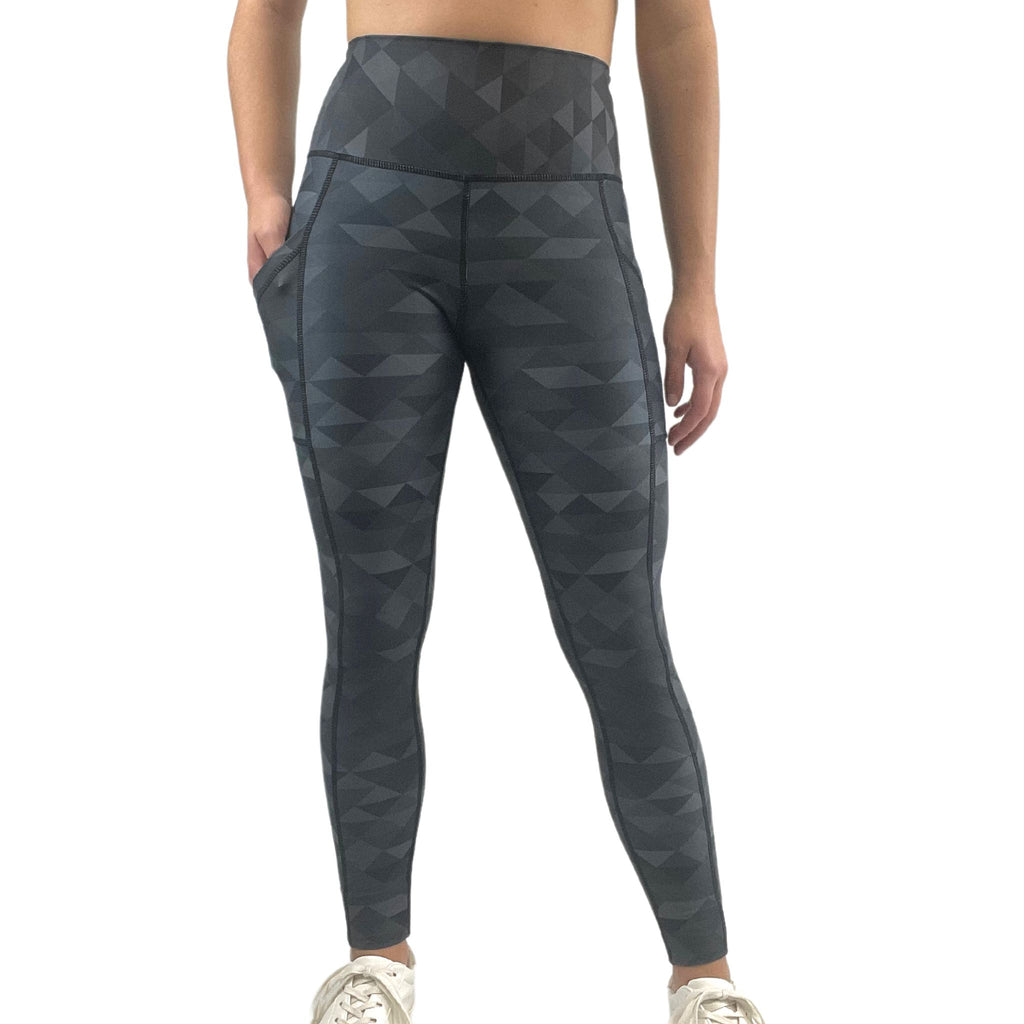 Full length leggings with pockets in black print