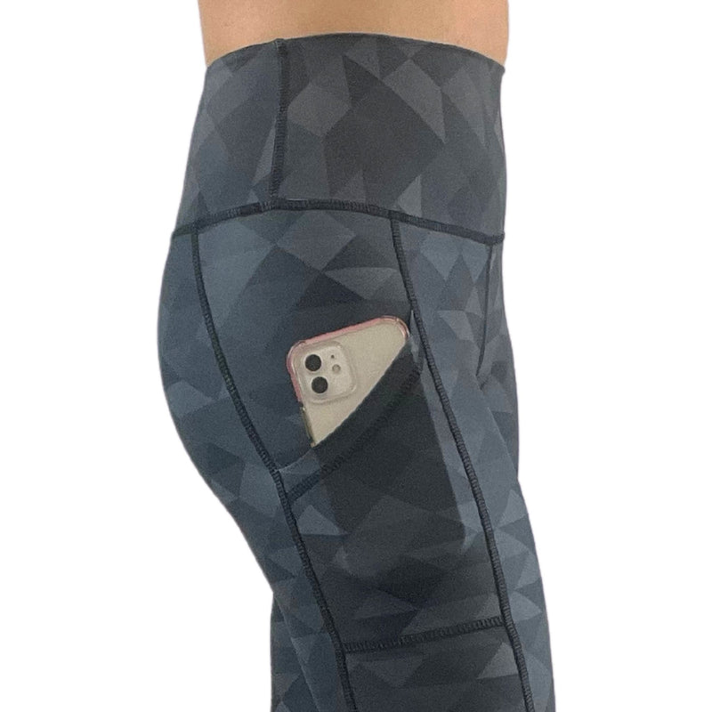 Full length leggings with pockets in black print